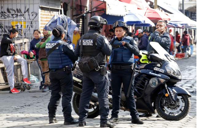 Eduardo Rivera va tras mafias que extorsionan en Centro de Puebla