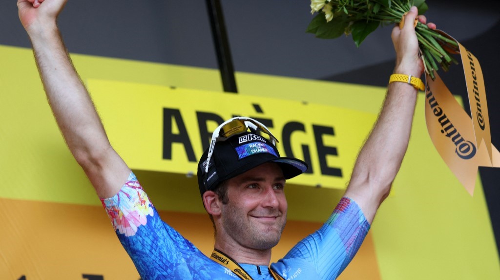 Canadian Hugo Houle completes the breakaway to win the 16th stage of the Tour