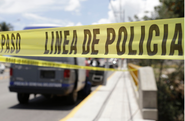 Golpean a par de policías en Tecamachalco; no contaban con armamento