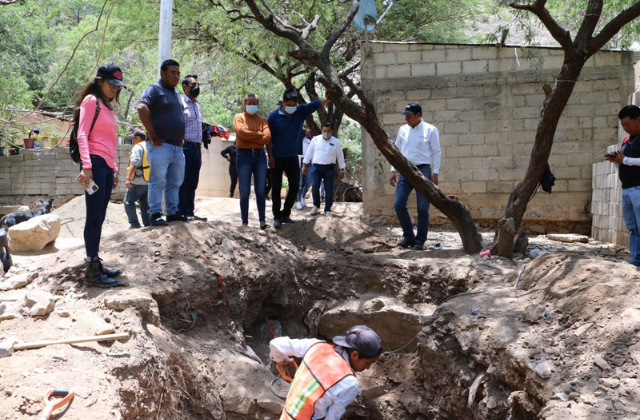 Inicia Ceaspue construcción de 52 sistemas de saneamiento en San Antonio Cañada
