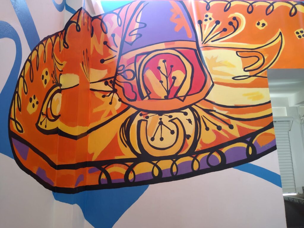 Mural de Jorge Cejudo celebra gastronomía de Puebla en El Alto
