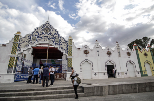 Puebla, INAH y locatarios de Mercado El Alto firman acuerdo sobre restauración