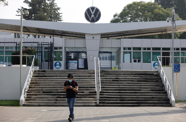No hay huelga… por el momento, inicia renegociación entre VW y sindicato