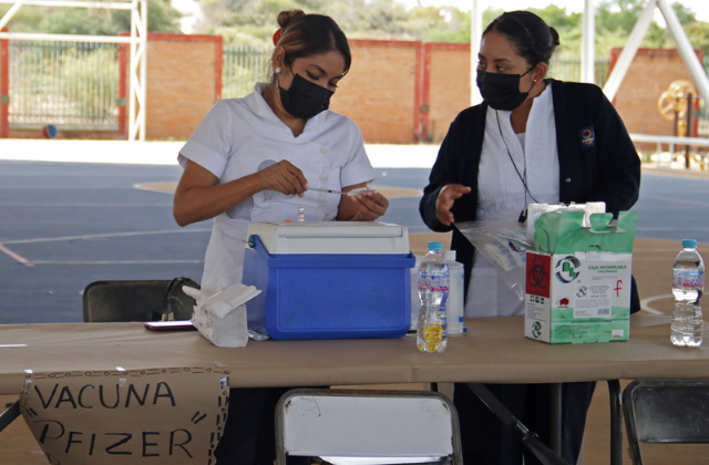 Contagios de COVID-19, al alza en Puebla; pocos se vacunan