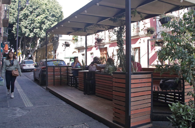 San Andrés Cholula apuesta por parklets para reactivar la economía