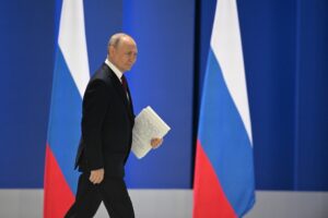 Rusia suspende participación en tratado de desarme nuclear New Start