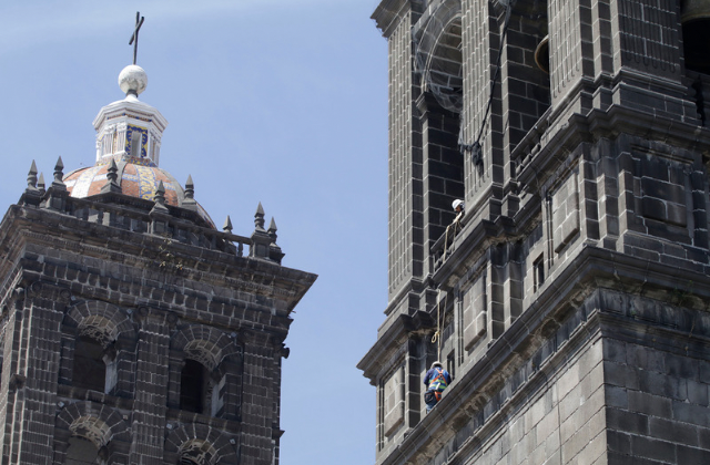 Hoy 14 de abril concluye mantenimiento de la Catedral de Puebla