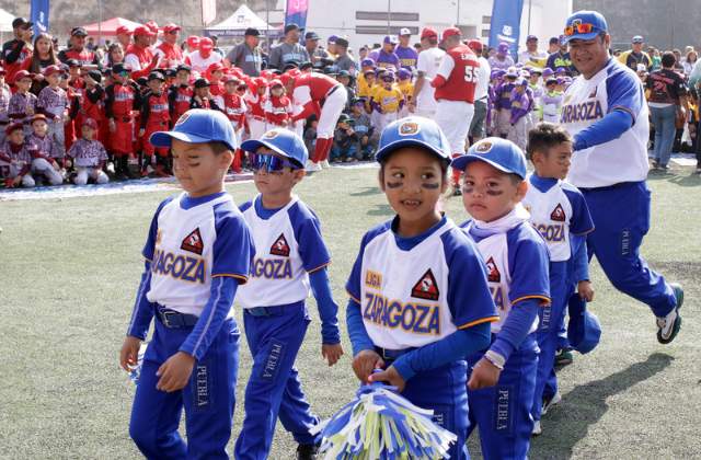 Eduardo Rivera inaugura Torneo Nacional de Beisbol Infantil
