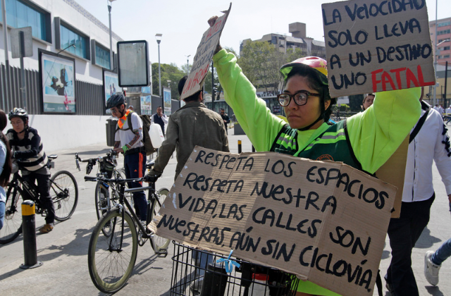 Exigen justicia colectivos ciclistas tras el deceso de Agustín