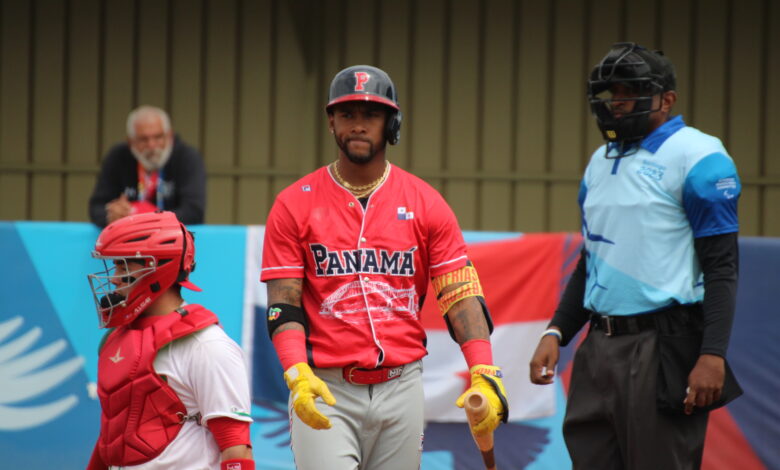 Panamá viene de atrás para vencer a México en béisbol en los Panamericanos