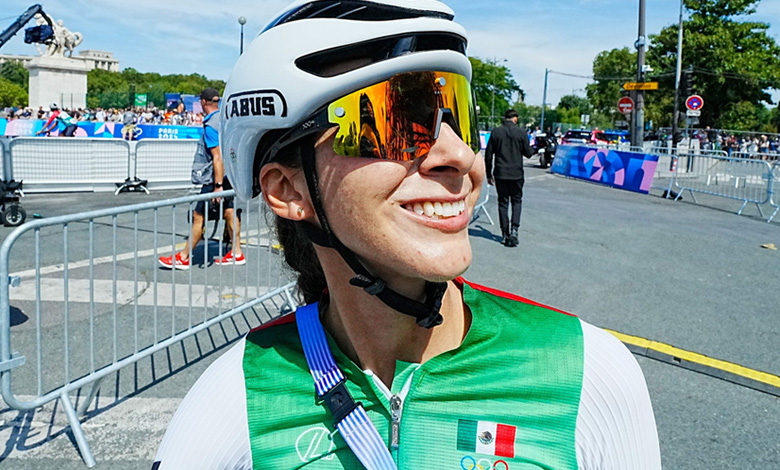 París 2024 | Marcela Prieto sufre caída y no logra terminar la competición de ciclismo en ruta