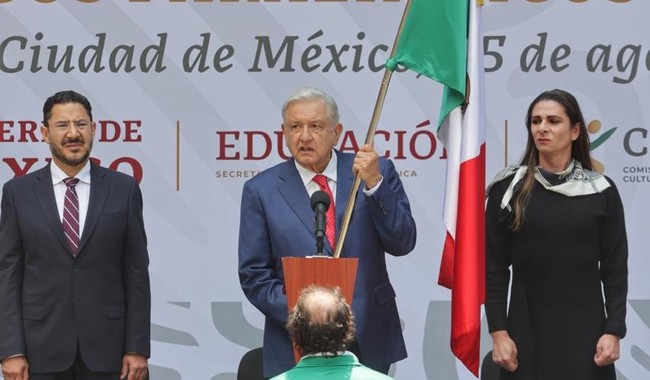 Presidente AMLO abandera delegación mexicana rumbo a Juegos Paralímpicos