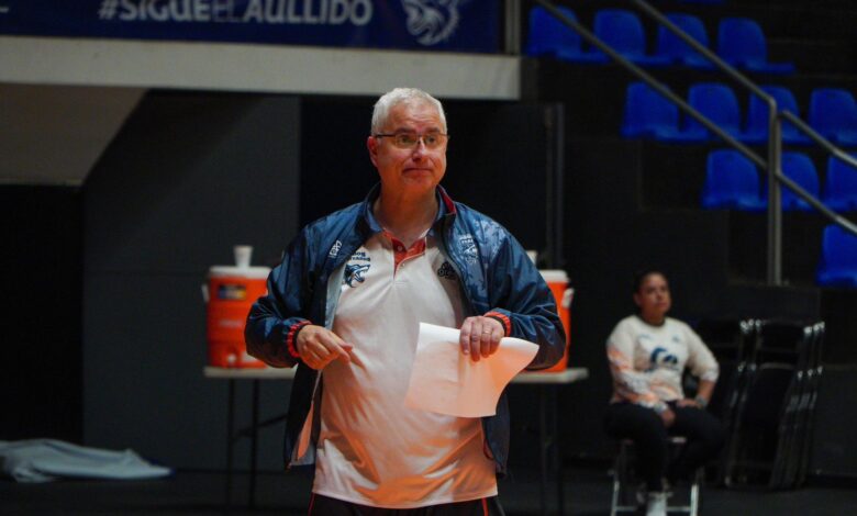 El argentino Claudio Arrigoni nuevo entrenador de Lobos Plateados