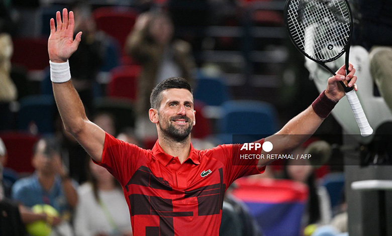 Djokovic lanza un aviso en Shanghái con un triunfo expeditivo ante Cobolli