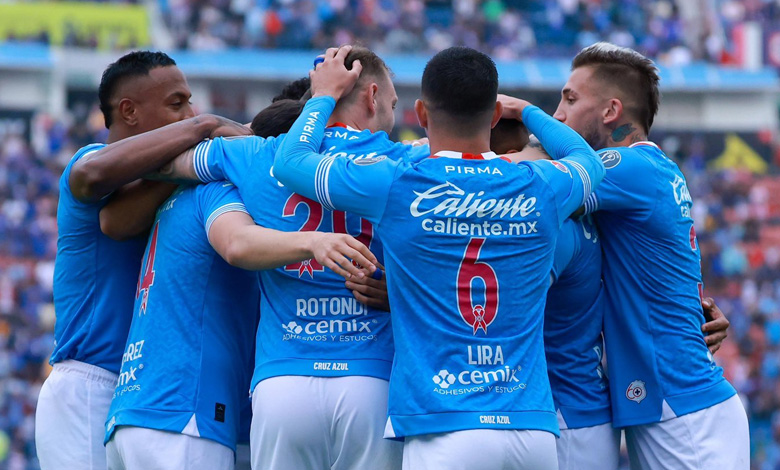 Liga MX | Cruz Azul golea al Necaxa y se afianza al liderato