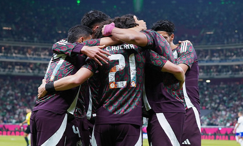 México vence (2-0) a Estados Unidos en el adiós de Guardado