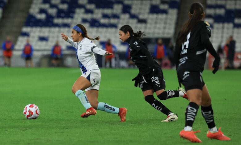 Club Puebla Femenil sufre cuarta derrota seguida; cae ante Rayadas