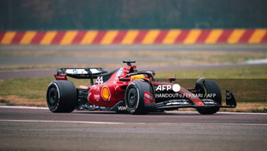 Lewis Hamilton da sus primeros pasos como piloto de Ferrari