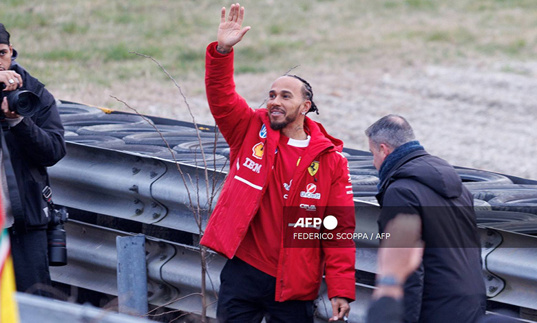 Hamilton ya pilota su Ferrari: "Todavía me pellizco para creer que estoy aquí"