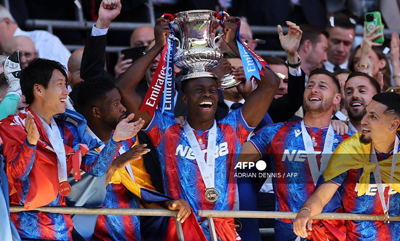 El Crystal Palace inaugura su palmarés a lo grande con una Copa ante el City