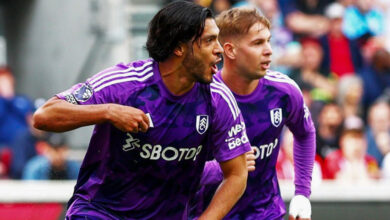 Raúl Jiménez anota en el triunfo del Fulham (3-2) sobre Brentford