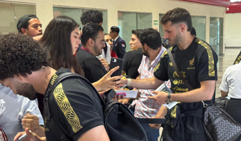 Selección Mexicana llega a los Estados Unidos