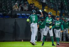 Bravos de León pega primero a Pericos de Puebla