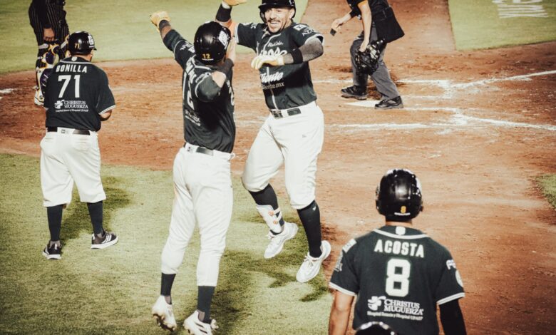 Pericos de Puebla explota a la ofensiva; vence a Dorados de Chihuahua