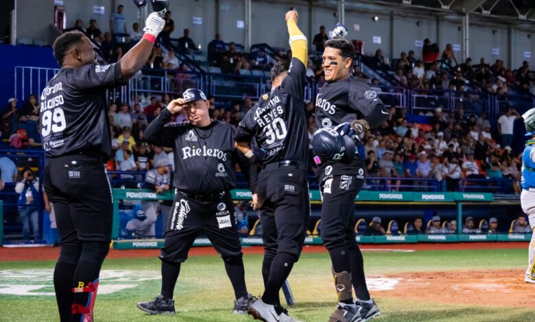 Rieleros de Aguascalientes se adelanta en la serie ante Pericos de Puebla