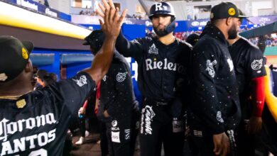Pericos de Puebla es barrido por los Rieleros de Aguascalientes