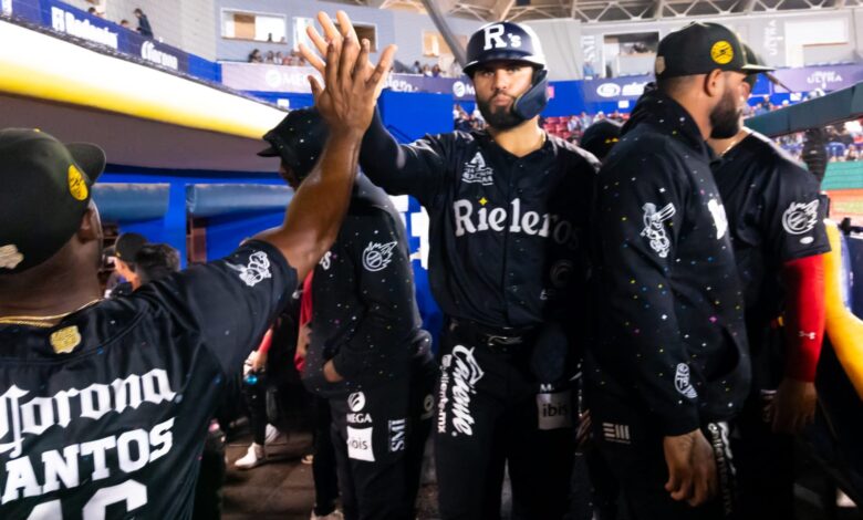Pericos de Puebla es barrido por los Rieleros de Aguascalientes