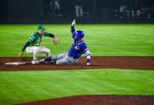 Conspiradores de Querétaro pega primero a los Pericos de Puebla