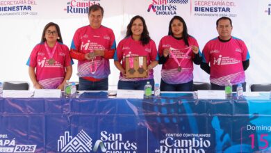 Presentan playera y medalla para el medio Maratón del Día del Papá en San Andrés Cholula