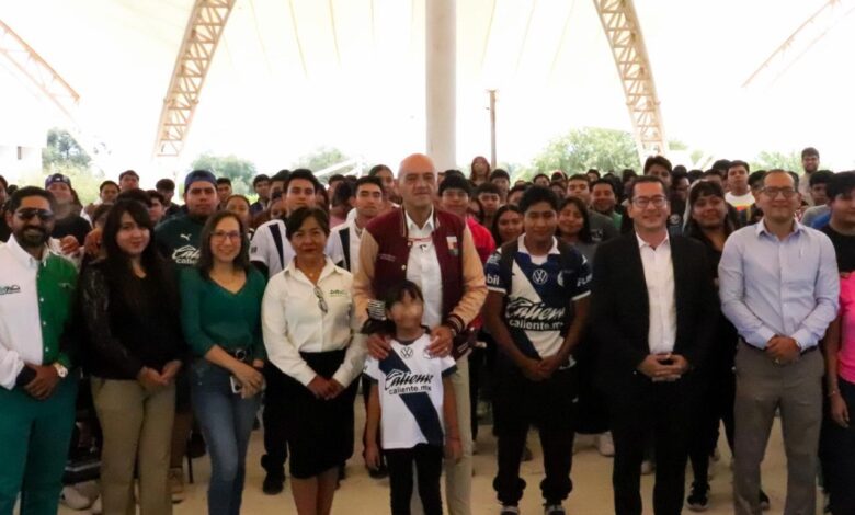 El Chelis realiza gira de trabajo en Tehuacán