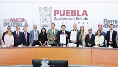 Armenta reconoce a maestros de Karate Do