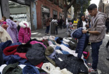 Operativo municipal en Puebla para retirar comercio ambulante y liberar espacios públicos.