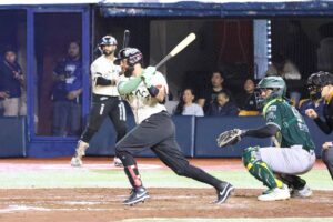 Pericos de Puebla pierde serie en Oaxaca; peligra el cuarto puesto