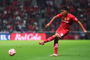 Toluca golea a Monterrey; Cruz Azul sigue líder invicto