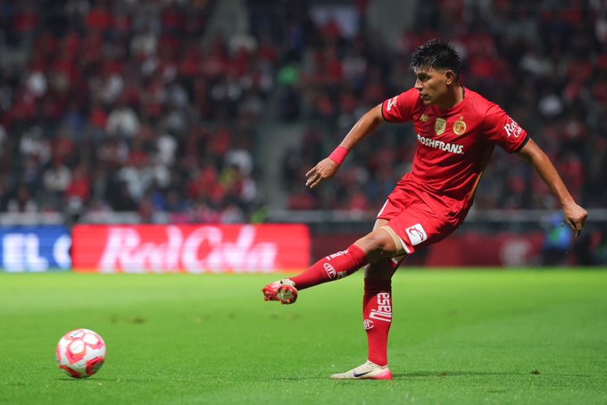 Toluca golea a Monterrey; Cruz Azul sigue líder invicto