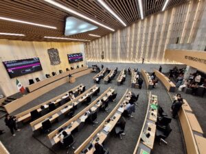 Los diputados de la LXII Legislatura decidieron adelantar la sesión del sábado para este viernes, con el objetivo de aprobar la Reforma Judicial que fue turnada por la Cámara de Diputados a los estados para su validación constitucional