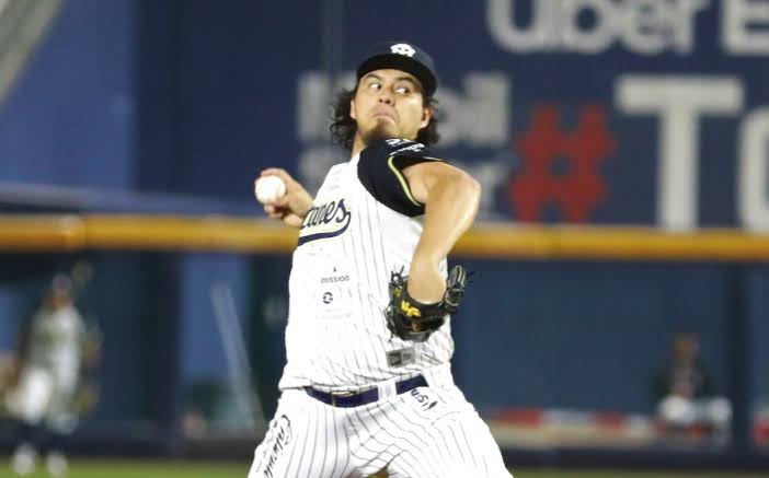 César Vargas se une a los Pericos de Puebla