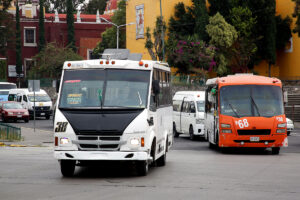 ¿Cuáles son las rutas con más quejas en Puebla? Esta es la pregunta que miles de usuarios se hacen a diario ante las constantes deficiencias en el servicio. Para dar respuesta a esta demanda ciudadana, los datos oficiales de la Secretaría de Movilidad y Transporte (SMT)