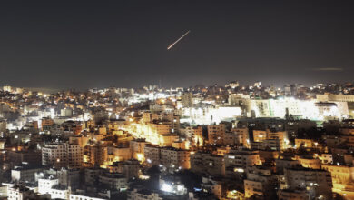 El presidente de Estados Unidos, Donald Trump, aseguró que el alto el fuego con Irán continúa vigente, pese al ataque iraní del jueves contra tres destructores estadounidenses en el estrecho de Ormuz