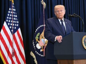 El expresidente estadounidense Donald Trump anunció que presentará un recurso formal ante la Corte Suprema de Justicia para que reconsidere su reciente fallo sobre la ciudadanía por nacimiento