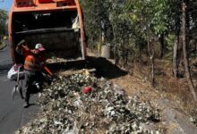 Cuadrillas del OOSL realizando limpieza preventiva en barrancas de Puebla antes de la temporada de lluvias.