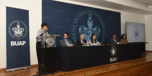La Benemérita Universidad Autónoma de Puebla (BUAP) entregó constancias de capacitación a 83 trabajadores de la Secretaría de Infraestructura del Gobierno del Estado