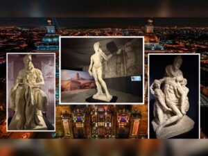 El David en Puebla: “Réplica monumental de El David de Miguel Ángel exhibida en el Nodo Cultural Centro de Puebla.