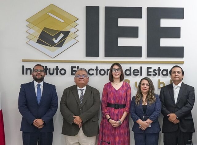 El Consejo General del Instituto Electoral del Estado (IEE) designó en sesión especial a Christian Mariana Ceballos Garduño como Presidenta Provisional del organismo, tras la salida de Blanca Yassahara Cruz García, quien fue nombrada consejera del Instituto Nacional Electoral (INE).