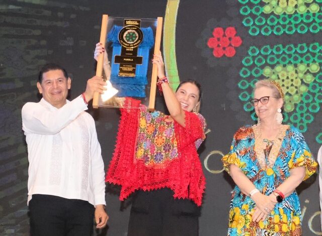 “Puebla se viste de gala con esta estafeta del Tianguis Turístico 2027; nos vamos a preparar y formaremos una gran comisión para recibirlos como se merecen”, afirmó el gobernador Alejandro Armenta Mier