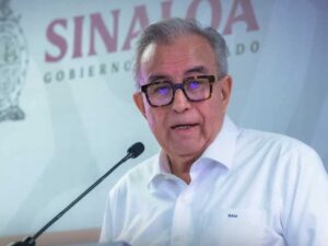 En un mensaje difundido a través de sus canales oficiales la noche del 1 de mayo de 2026, Rubén Rocha Moya dio a conocer que ha presentado formalmente una solicitud de licencia